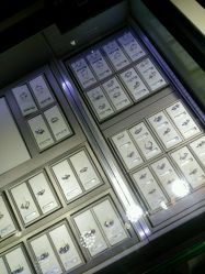 -周大福CHOW TAI FOOK(解放路天鸿小食代店)