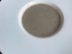 奶油松露野菌汤-MONICH牛排融合餐厅(和义大道购物中心店)