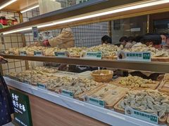 面包甜点陈列柜-袁记云饺(蛇口店)