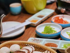 -明洞阿姨·韩式酱蟹烤肉·创意料理(三元桥店)