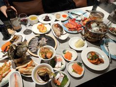 -雍容荟帝王蟹活龙虾展台自助(IFS黑金店)