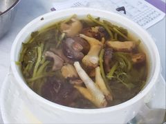 西洋菜花菇燉雞腳-海鲜街菜馆(海珠南路店)