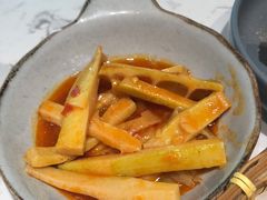 苗家酸笋-百春原湖南牛肉粉(百联世纪店)