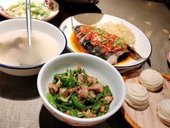 -老湖南民间菜·牛肉十八炒(花都店)