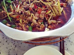 -兔行天下-鸿鹤鲜锅兔(中海国际店)