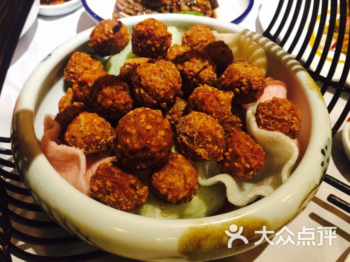 京味特色干炸丸子