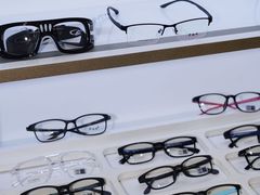 -罗伯特眼镜·蔡司官方授权(前海桂湾店)