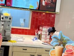 -85度C(生甜甜圈研究工坊·上海平凉店)