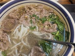 -云阿蛮云南生烫牛肉米线(奉贤路店)