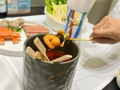 -红鼎豆捞·非遗鲍皇汤火锅(宝丰路店)