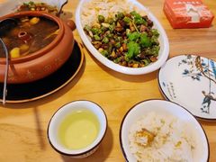 -小厨子私房菜·云南美食店