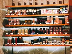 零售区-星巴克臻选(南京艾尚天地店)