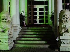 -南京双门楼宾馆(盐仓桥地铁站阅江楼店)