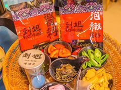 -刘姐啤酒鱼民族演艺餐厅(西街总店)