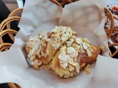 杏仁羊角-麦田工坊(月湖店)