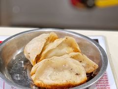 -黄阿姨锅贴大王(万航渡路店)