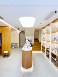 -摩睫+皮肤管理·科学美容中心