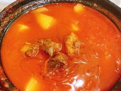 秘制砂锅牛肉-兄弟联果木炭烤翅·50年家传鸡翅秘方