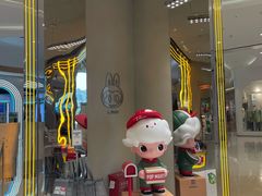 -泡泡玛特POPMART(黄岛新城吾悦店)