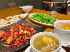 -隔壁老王·家常云南菜(花巷店)