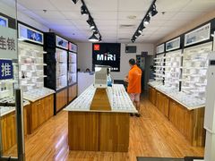 -MiRi眼镜·蔡司·星趣控·尼康控优点视觉合作店(南京东路店)