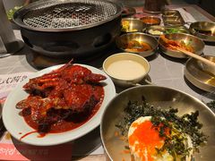 -草家酱蟹炭火烤肉店(珲春南路一店)