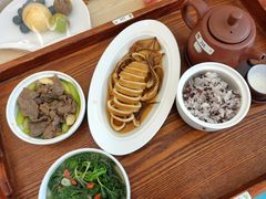-雪梅月子中心(华侨城店)