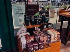 零售区-星巴克(北京远大路金源燕莎店)