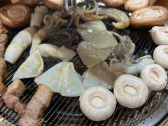 -青瓦餐厅·生鱼片·韩园烤肉(西塔店)