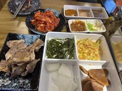 -弘彩英·烤牛舌·年糕火锅(蓝色港湾店)