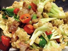 -八大碗私房菜(中城路店)