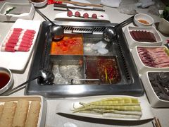 -海底捞火锅鲜切牛肉主题店(长寿路店)