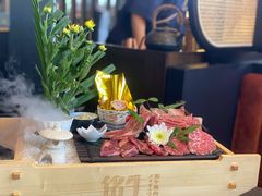-铭牛烧肉·和牛海鲜自助(高新月牙湖店)