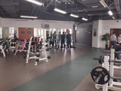 -美格菲健身(外滩店)