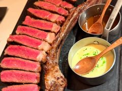 1KG和牛战斧牛排-弦月窗LUNETTE BY AMANDA(复兴路店)