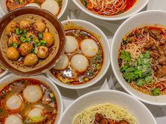 -李与白包子铺(桐梓林店)