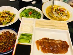 -湖锦酒楼·32年地道湖北菜(光谷店)