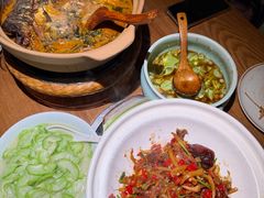 柴火稻花鱼-吃饭皇帝大土家民族菜(荟聚店)