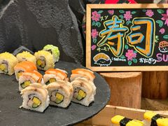 -大中华希尔顿酒店-念自助餐·嗨啤·小龙虾