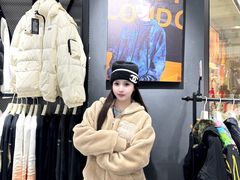 -王府井奥莱临潼小镇(临潼店)