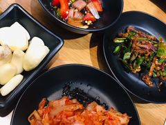 -肉甲韩国木炭烤肉(新壹街1店)