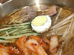 -明洞阿姨·韩式酱蟹烤肉·创意料理(三元桥店)