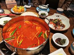 -苗家大院酸汤鱼(贵阳北站店)