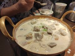 -大头虾越式风味餐厅(光明广场店)