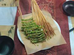 -刘姐啤酒鱼民族演艺餐厅(西街总店)
