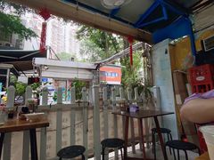 -小梁哥云吞面(黄贝岭店)