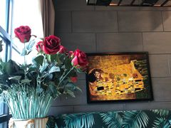 -愉肴麻辣香锅(中山路店)