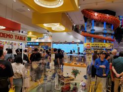 -乐高品牌旗舰店(人民广场店)