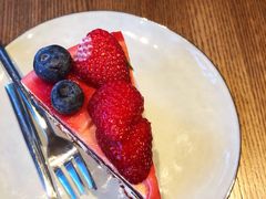 圣诞红丝绒蛋糕-Wagas沃歌斯(大学路店)