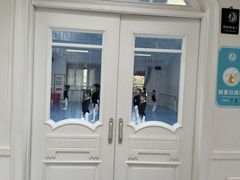 -西安小天鹅艺术团(曲江Alice店)